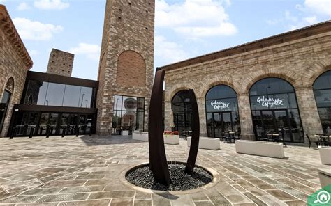 The Outlet Village Dubai: Shops, Restaurants, .